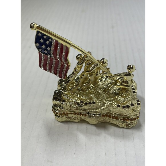 New Art Form Raising The Flag Mount Suribachi Iwo Jima Rhinestone Trinket Box 3" - Picture 4 of 8